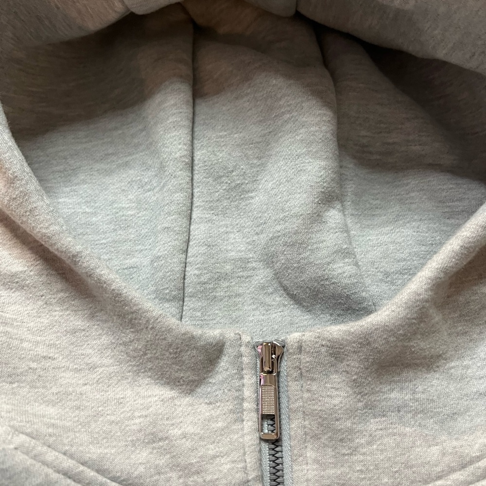 Automet Cropped Full Zip Gray Hoodie Size Medium - Picture 3 of 7
